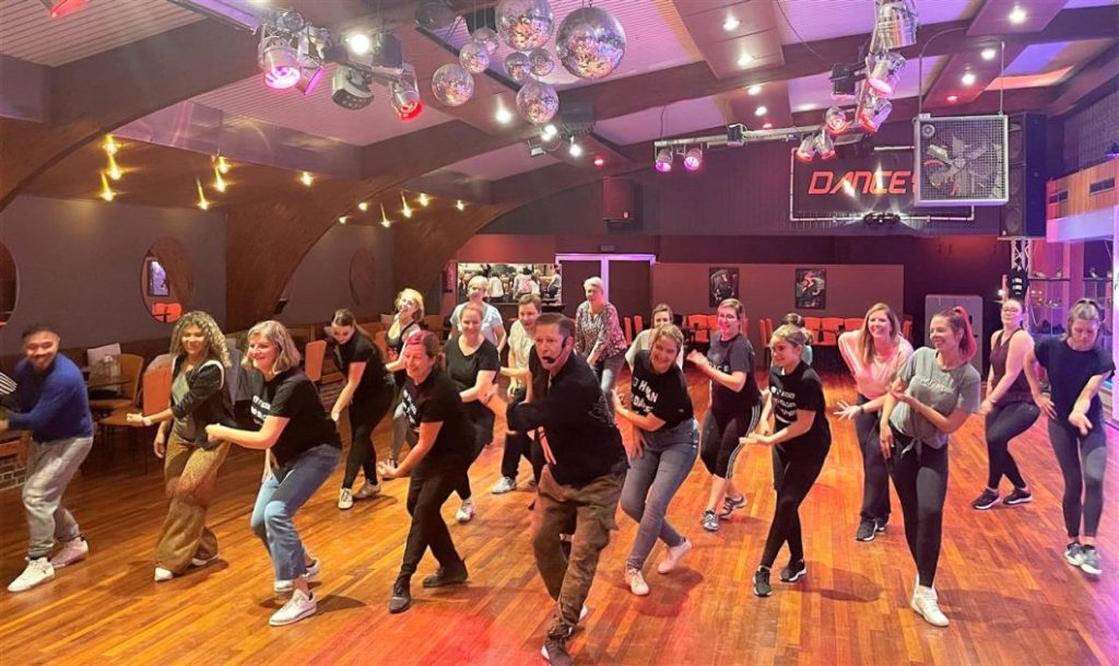 Dancepoint dansschool in Antwerpen biedt Zumba-lessen en fitness work-outs