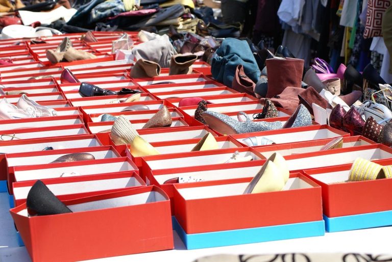 Workshop voor custom sneakers - creatieve ervaring met professionele begeleiding bij LEROYDESIGN